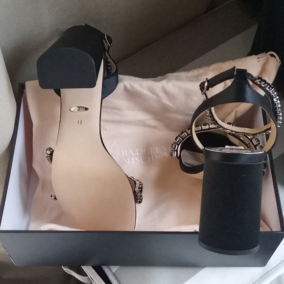 BADGLEY MISCHKA women's black feisty ankle strap rhinestone sandal size 11 - Picture 6 of 7